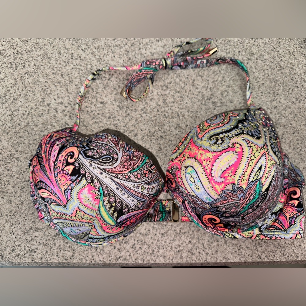NWOT studded Victoria’s Secret padded Push Up The Hottie Halter swim Bikini Top